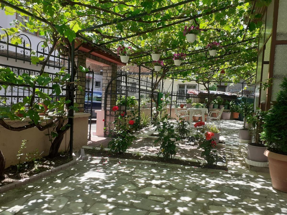 Vila Spaho Korce Exteriér fotografie